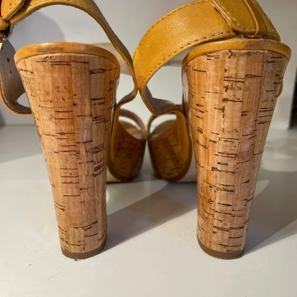 MICHAEL Michael Kors | Goldenrod Leather and Cork Platform Sandals - Picture 11 of 13